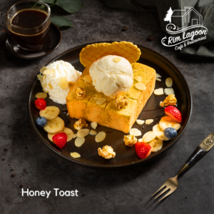 Honey Toast ริมลากูนคาเฟ่ มีนบุรี ร่มเกล้า ลาดกระบัง